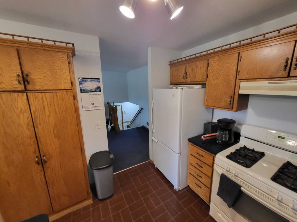 B3603483 B12b 4ecf 95a7 E6917fd12bb7 Compressed